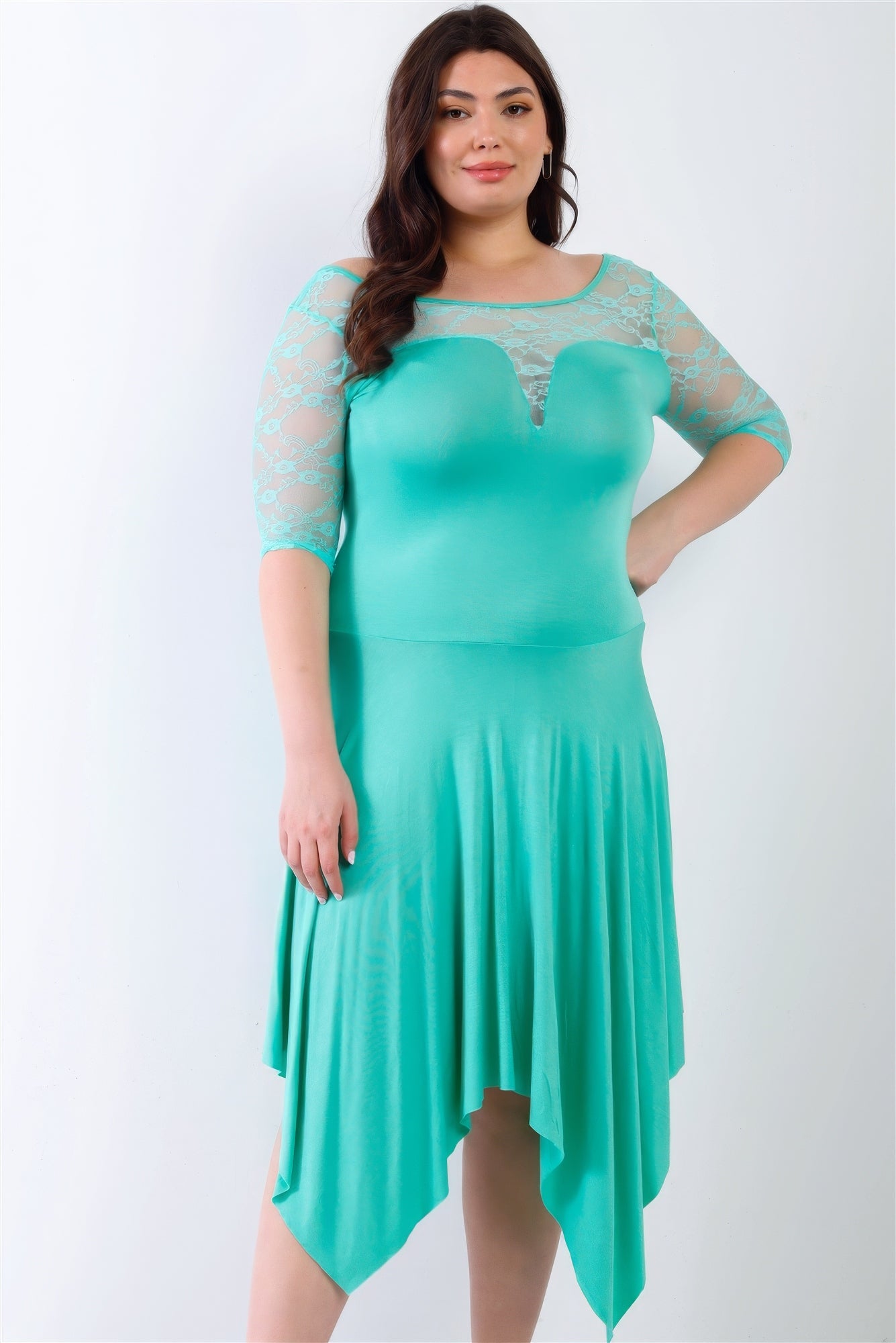 Plus Lace, Handkerchief Hem Midi Dress Mara Blak Plus Lace, Handkerchief Hem Midi Dress Mara Blak