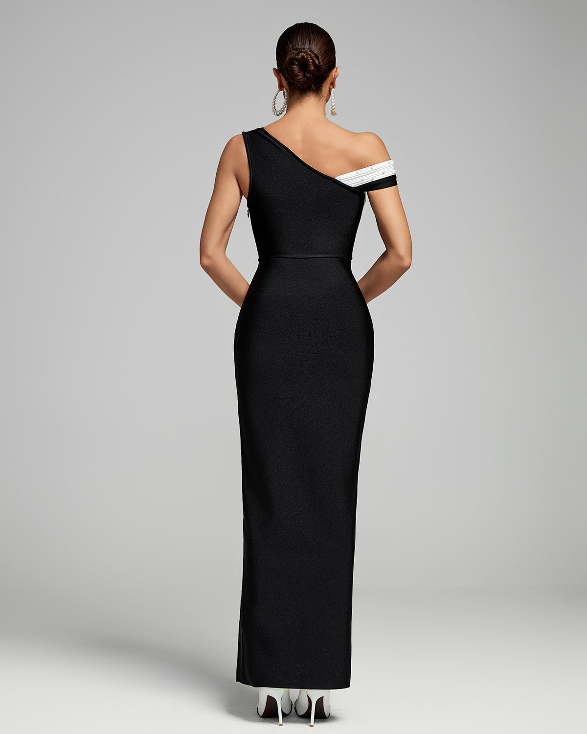 Zola One Shoulder Black & White Pearl Maxi Dress Mara Blak Zola One Shoulder Black & White Pearl Maxi Dress Mara Blak
